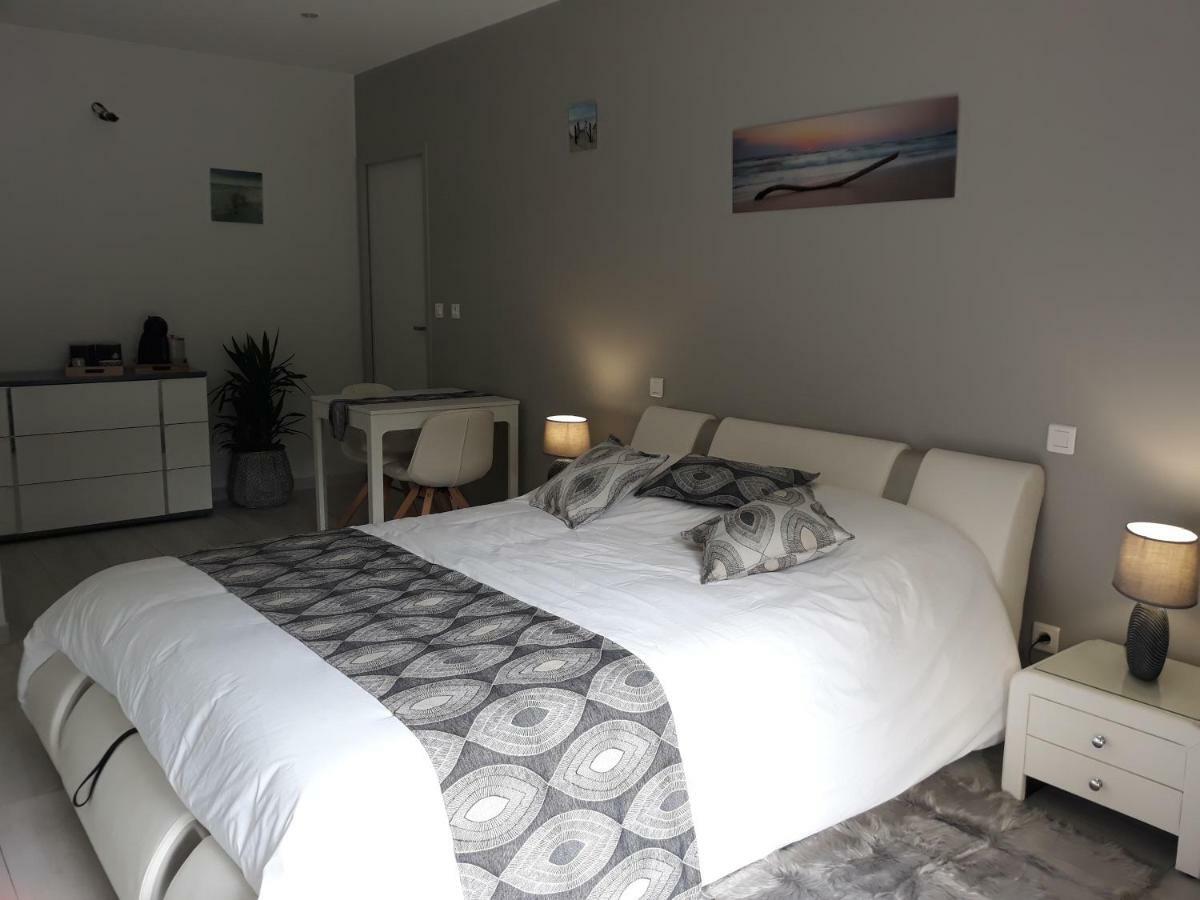 Chambre D'Hotes Du Pin Pey Esterno foto